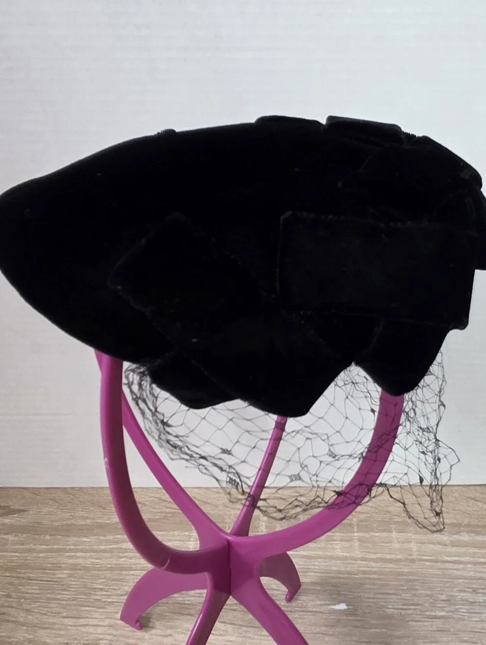 Vintage Ranleigh Fascinator Hat Black Velvet w/ Netting Size 22 Kentucky Derby